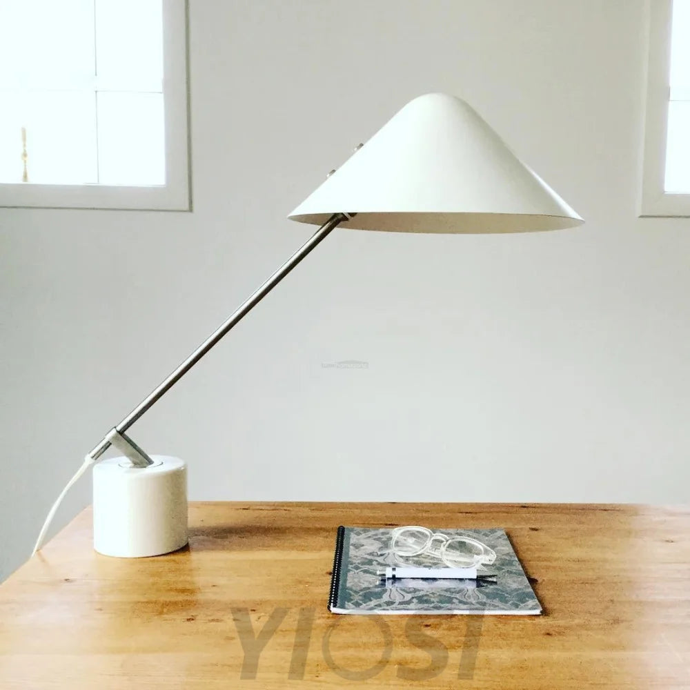 Small Hat Table Lamp L 21.7″ - Reading-1-Yiosilamp