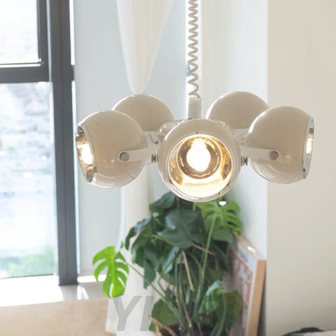 Space Age Pendant Lamp ∅ 17.7″ - Bend, Marshmallow Chandelier-1-Yiosilamp
