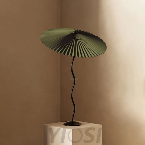 Squiggle Table Lamp ∅ 17″ - Yiosilamp