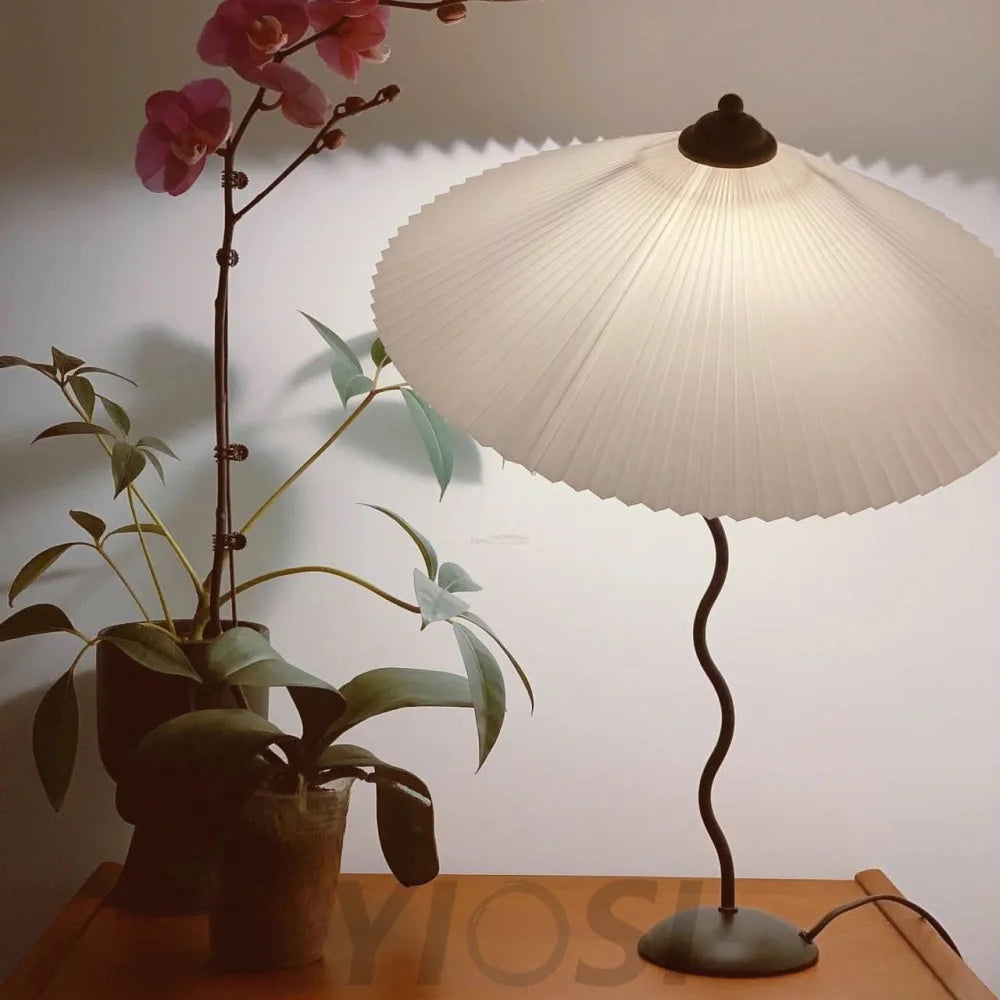 Squiggle Table Lamp ∅ 17″ - Yiosilamp