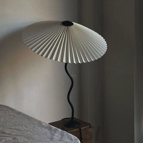 Squiggle Table Lamp ∅ 17″ - Yiosilamp