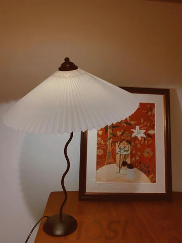 Squiggle Table Lamp ∅ 17″ - Yiosilamp