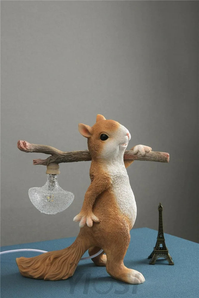 Squirrel Table Lamp ∅ 9.8″ - Creature-1-Yiosilamp