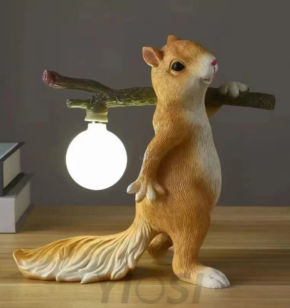 Squirrel Table Lamp ∅ 9.8″ - Creature-1-Yiosilamp