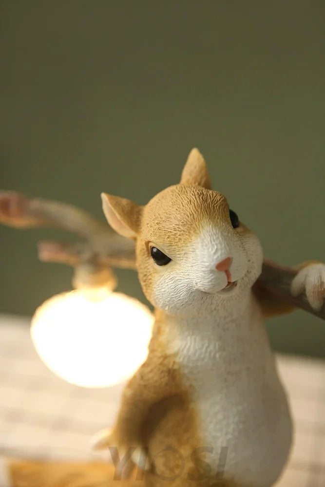 Squirrel Table Lamp ∅ 9.8″ - Creature-1-Yiosilamp