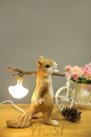 Squirrel Table Lamp ∅ 9.8″ - Creature-1-Yiosilamp