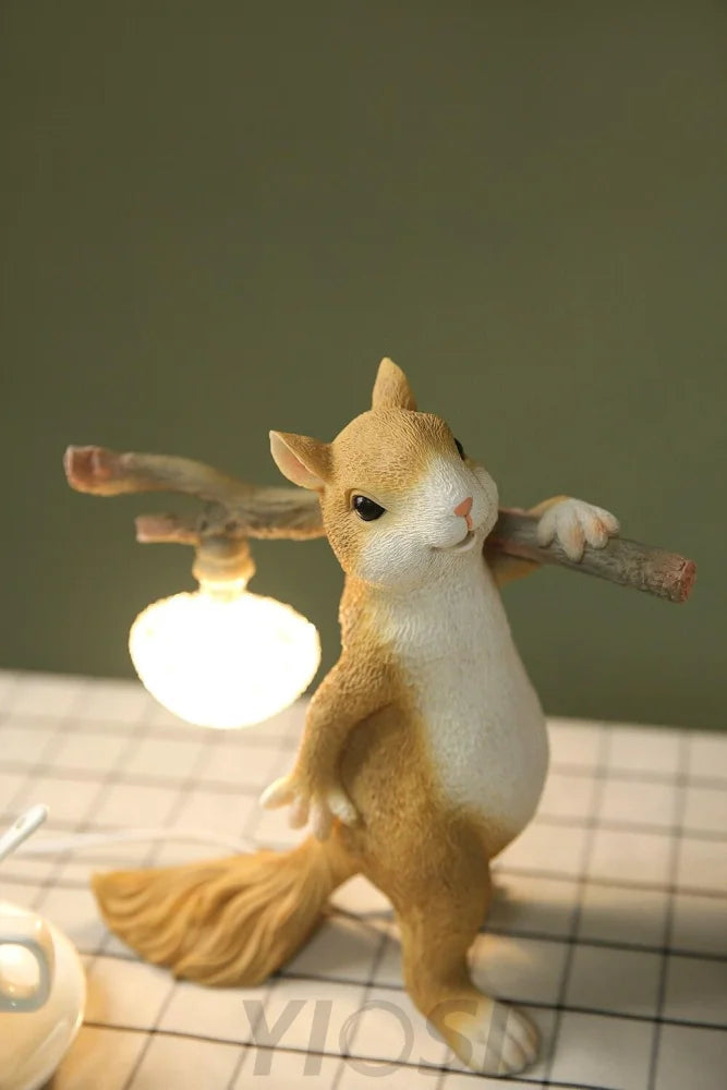 Squirrel Table Lamp ∅ 9.8″ - Creature-1-Yiosilamp