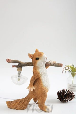 Squirrel Table Lamp ∅ 9.8″ - Creature-1-Yiosilamp