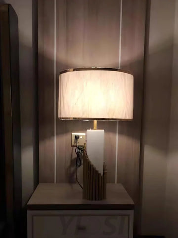 Streamline Table Lamp ∅ 15″ - Yiosilamp