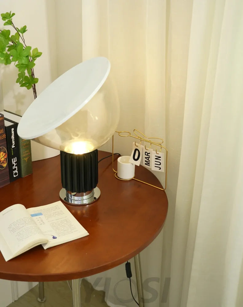 Taccia Glass Table Lamp Lamp