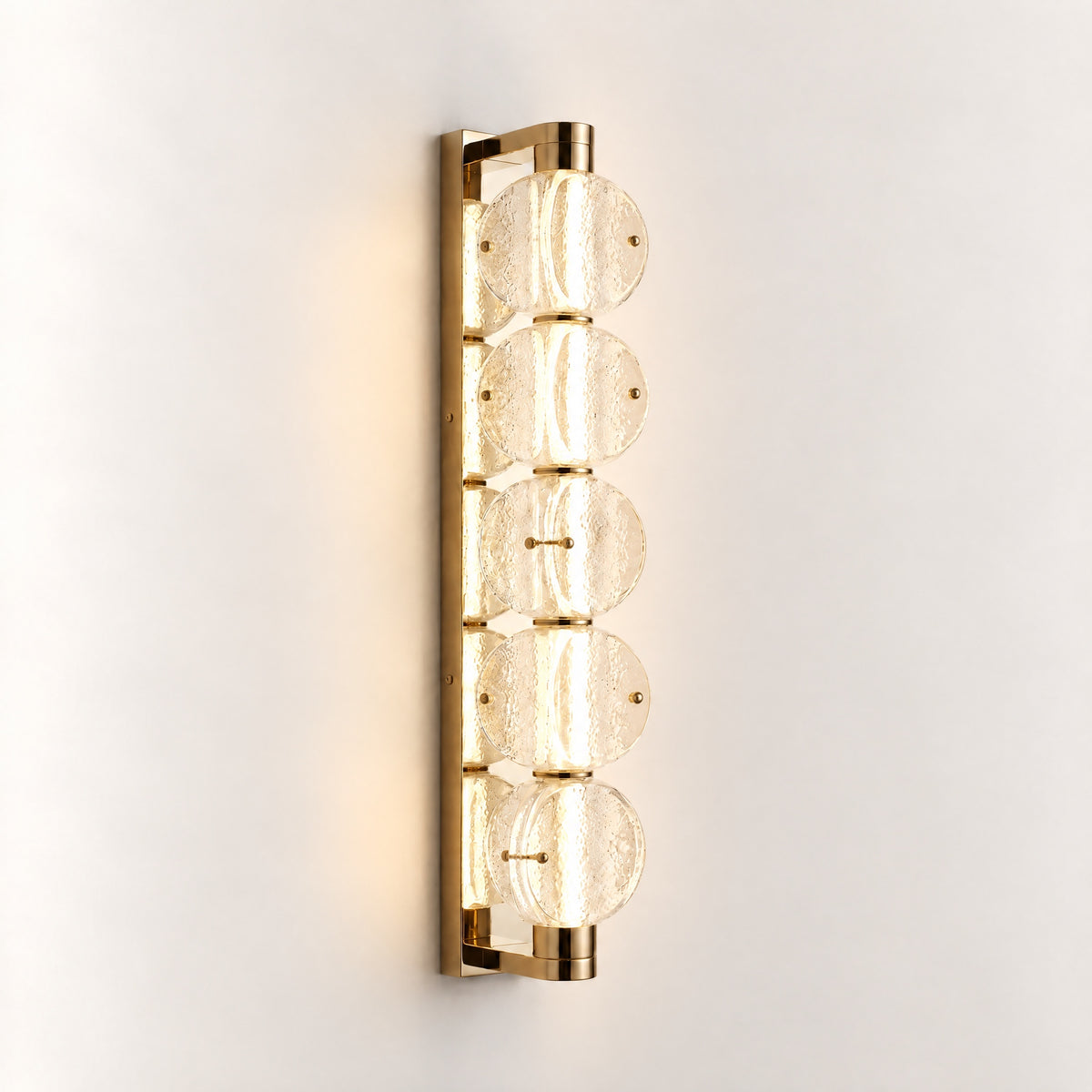 Vela Glass Wall Sconce 4.9" – lights on