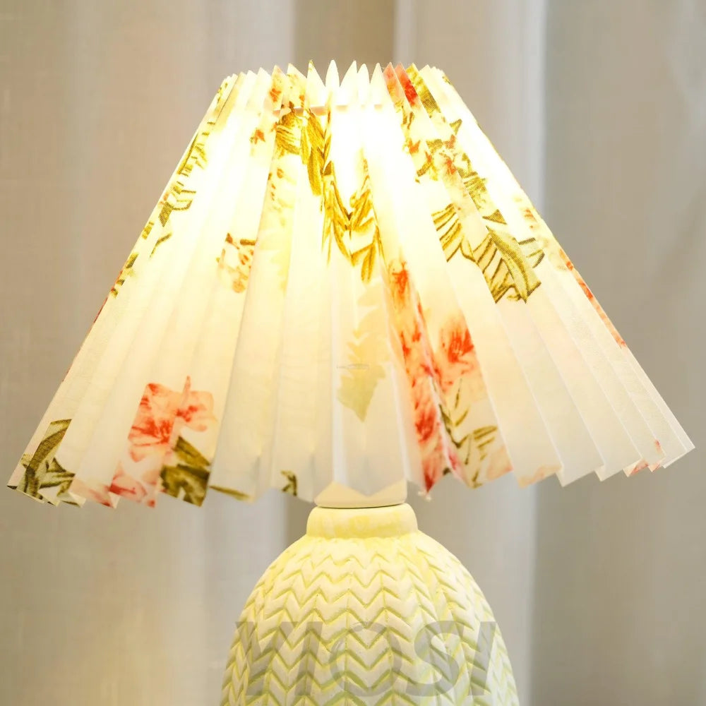 Vintage Pleated Table Light - Fabric-1-Yiosilamp