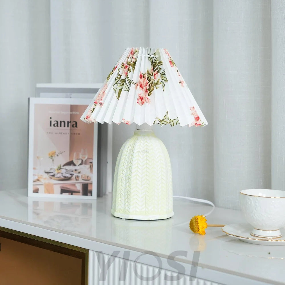 Vintage Pleated Table Light - Fabric-1-Yiosilamp