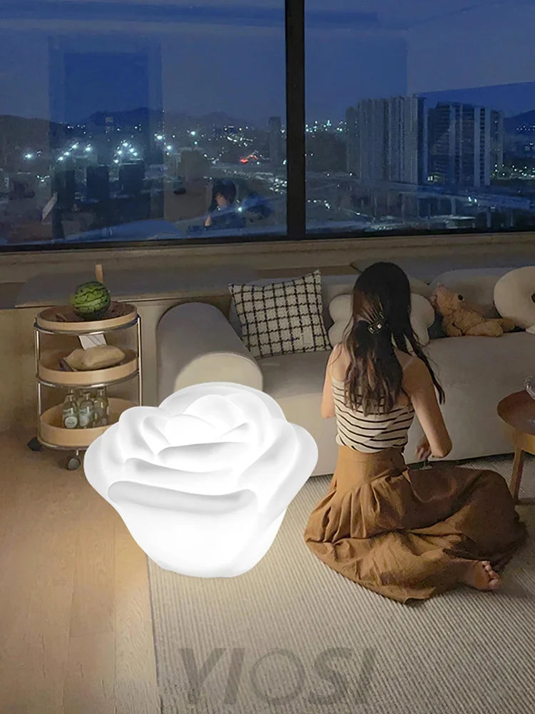 White Rose Shaped Table Lamp - Wave-1-Yiosilamp