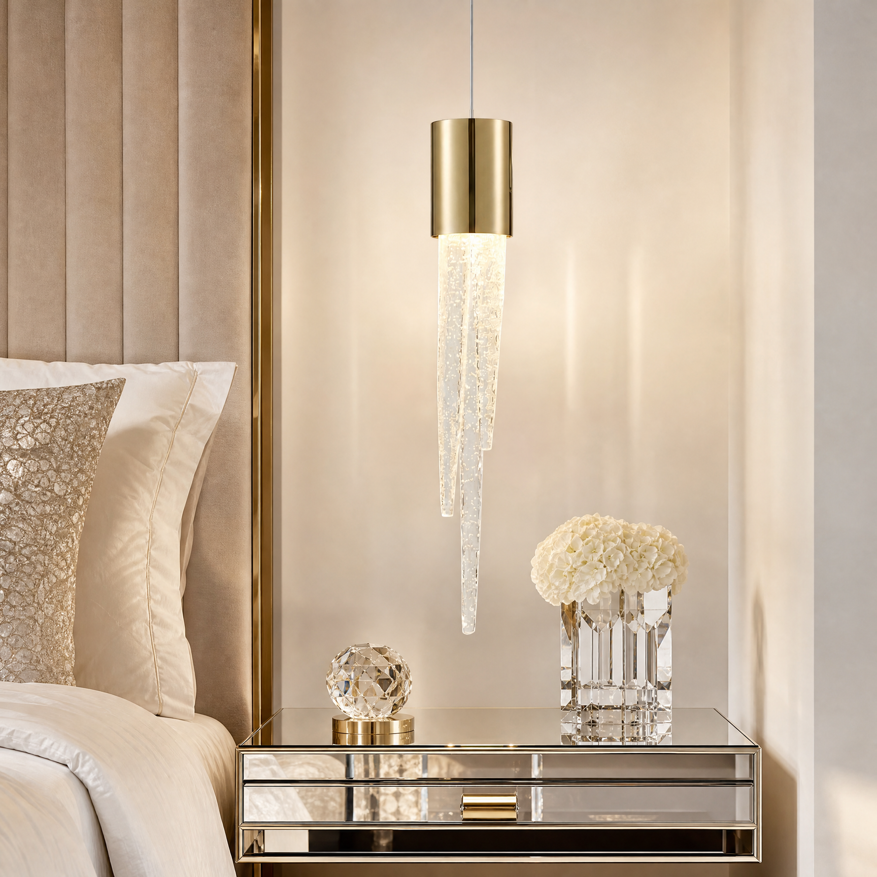 Yiosi Candlelight Mini Glass Pendant Light 7"