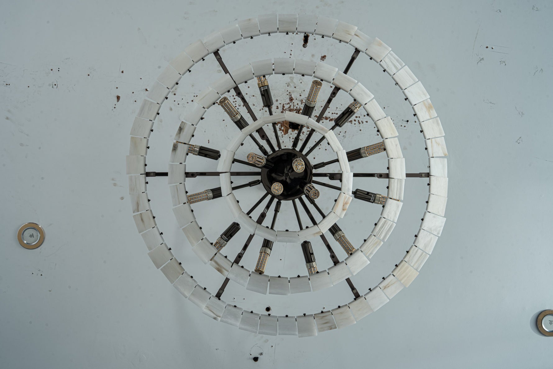 yiosi-disco-column-tier-9500-052-131.jpg