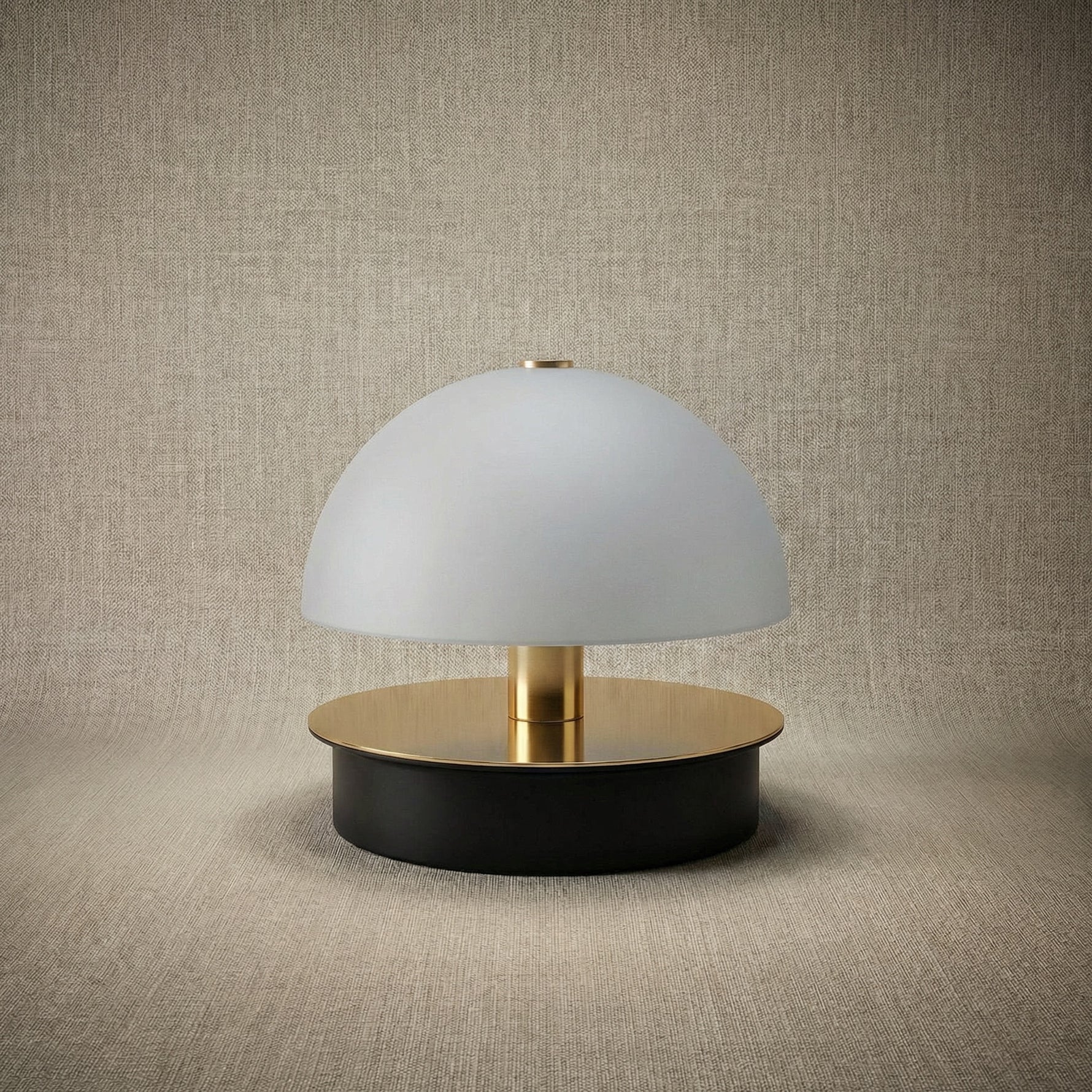 Yiosi Glorious Mini Frosted Crystal Table Lamp - dark