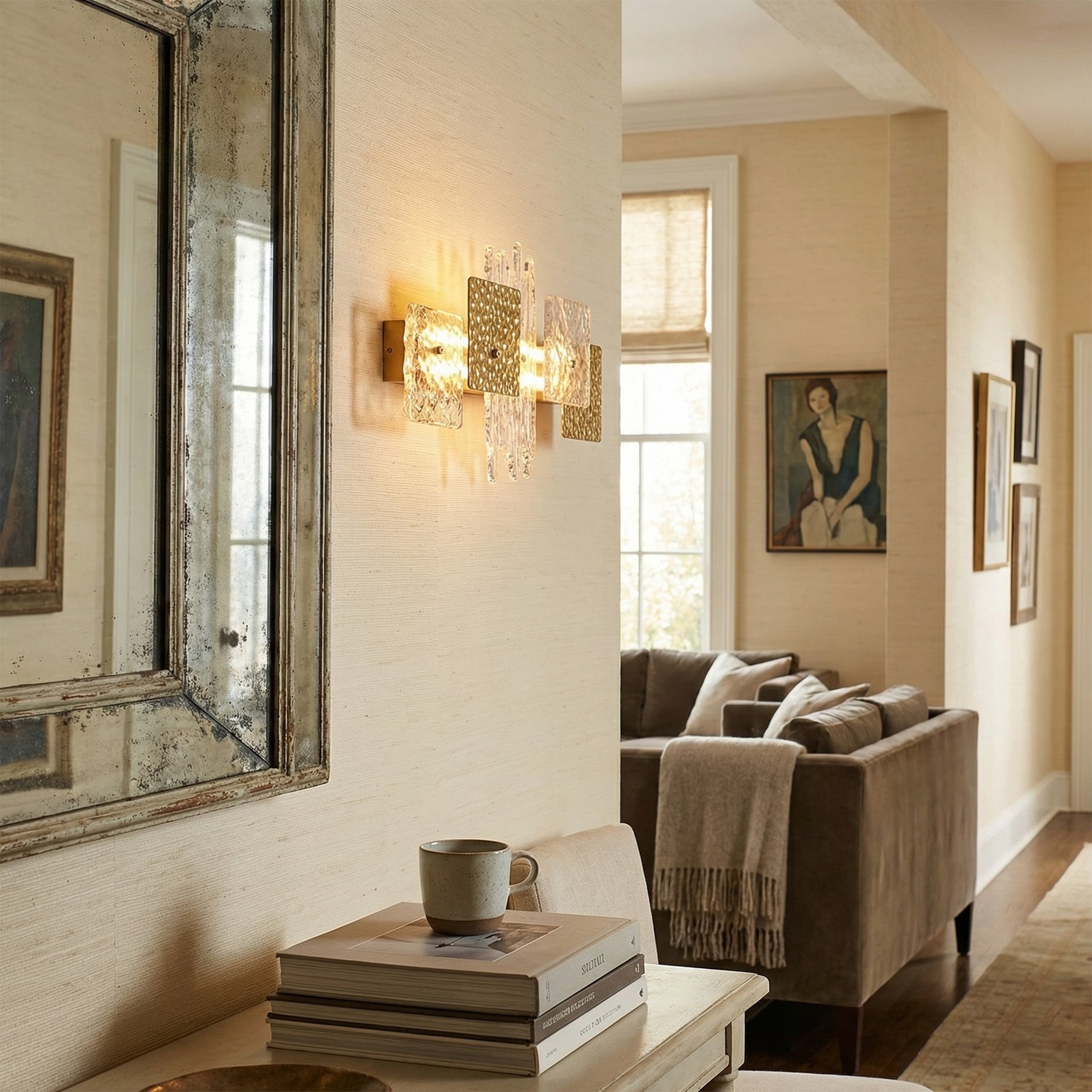 Yiosi Liying Glass Wall Sconce - scene-3