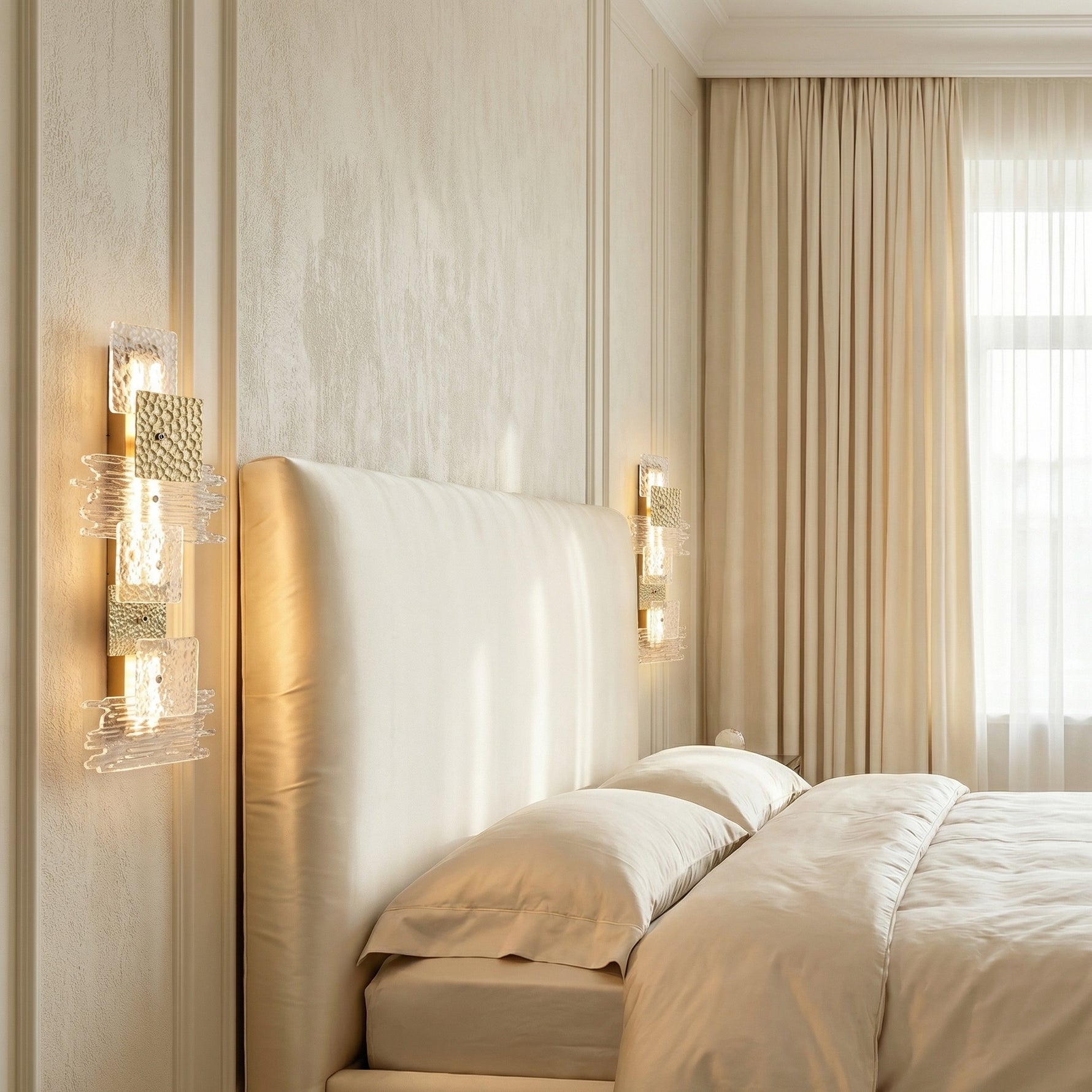 Yiosi Liying Glass Wall Sconce - scene-2