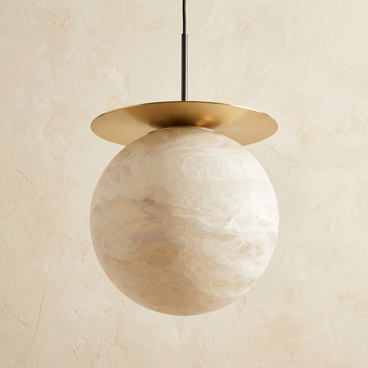 Disc + Orb Pendant Alabaster — D290 — mra-disc-orb-pendant-d290-dark
