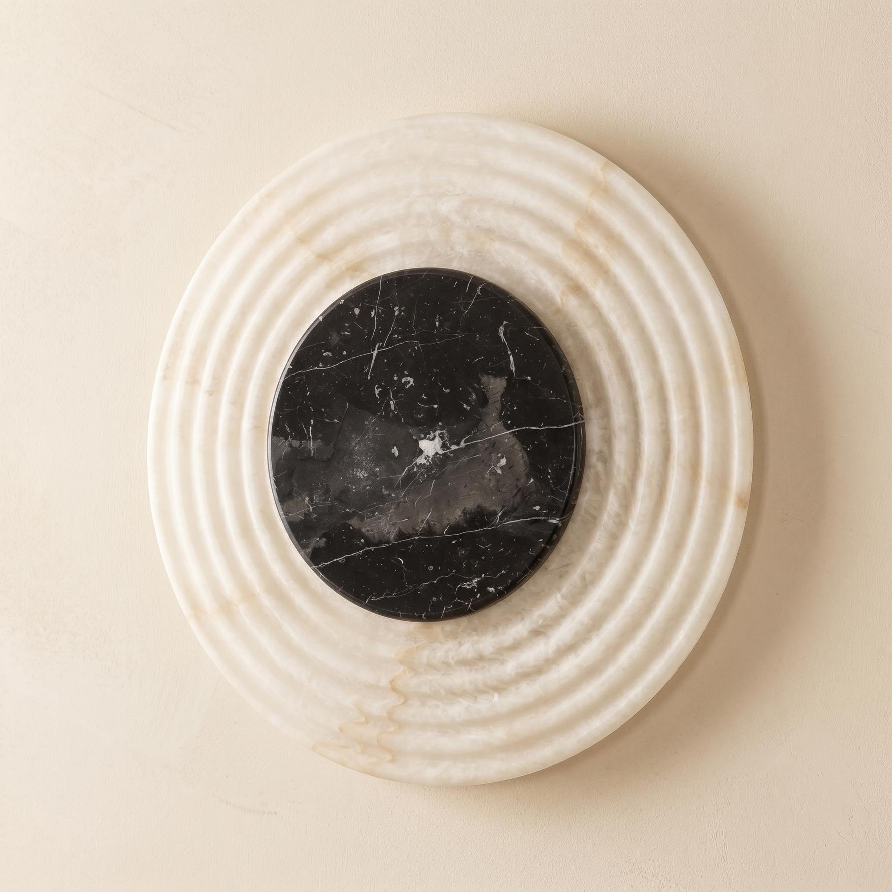 Swirl Disc Wall Alabaster — D630 — mra-swirl-disc-wall-7010-d630-dark