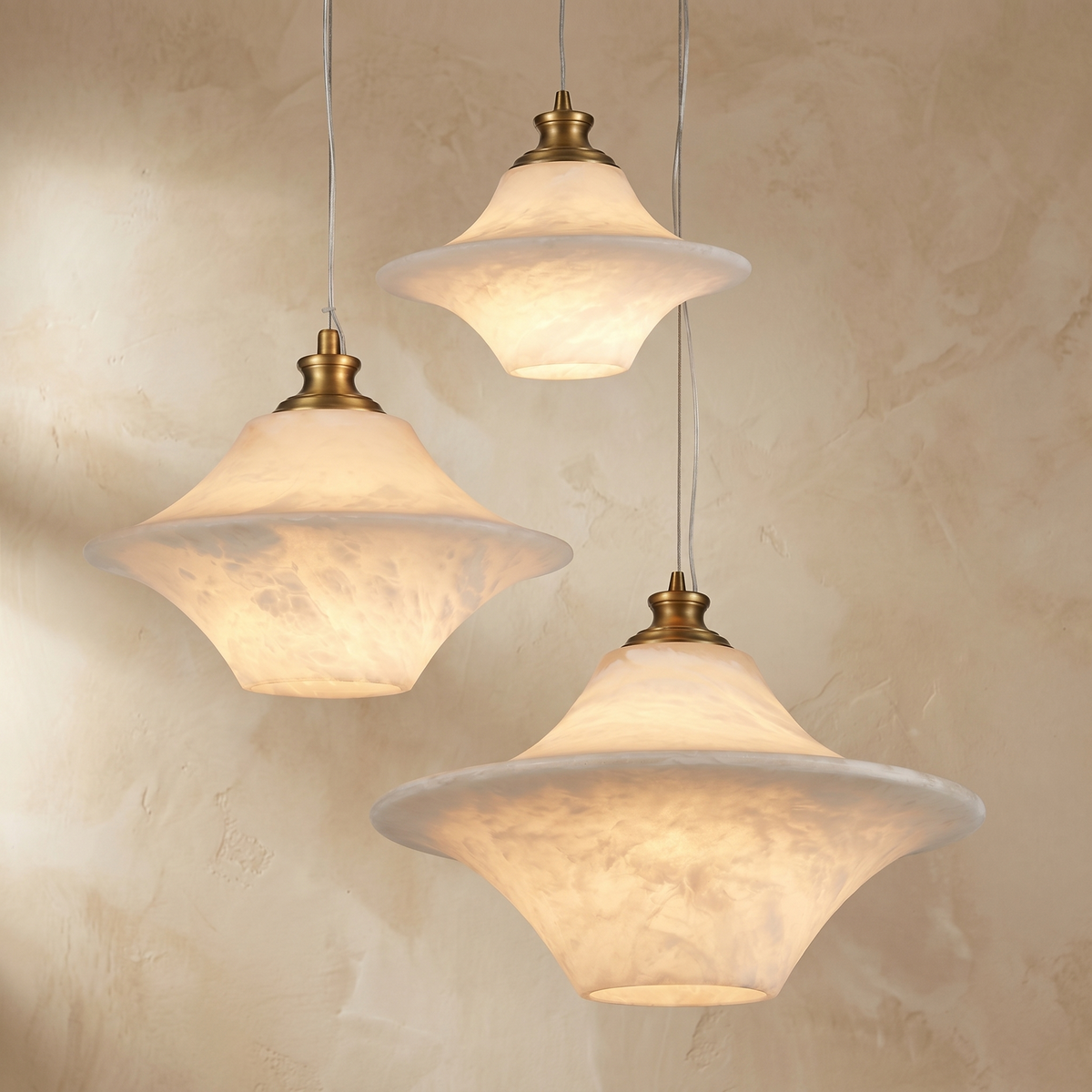UFO Pendant Alabaster — D350 — mra-ufo-pendant-70065-d350-product