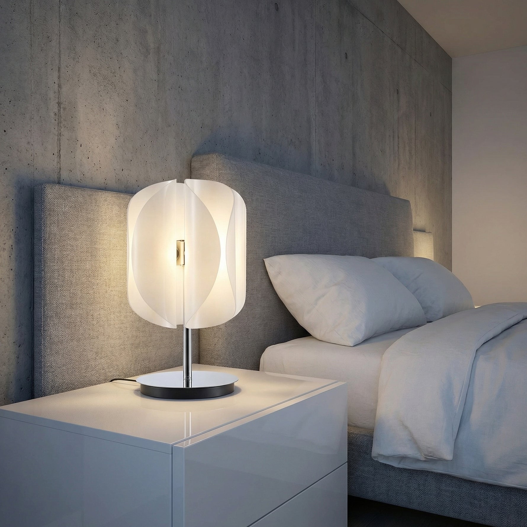Yiosi Phantom Glass Table Lamp - scene-1