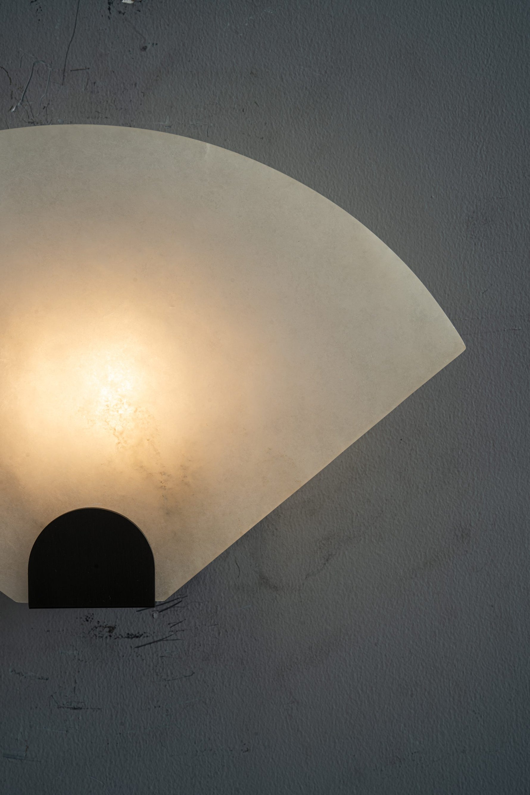 yiosi-scultura-fan-373-103-062.jpg