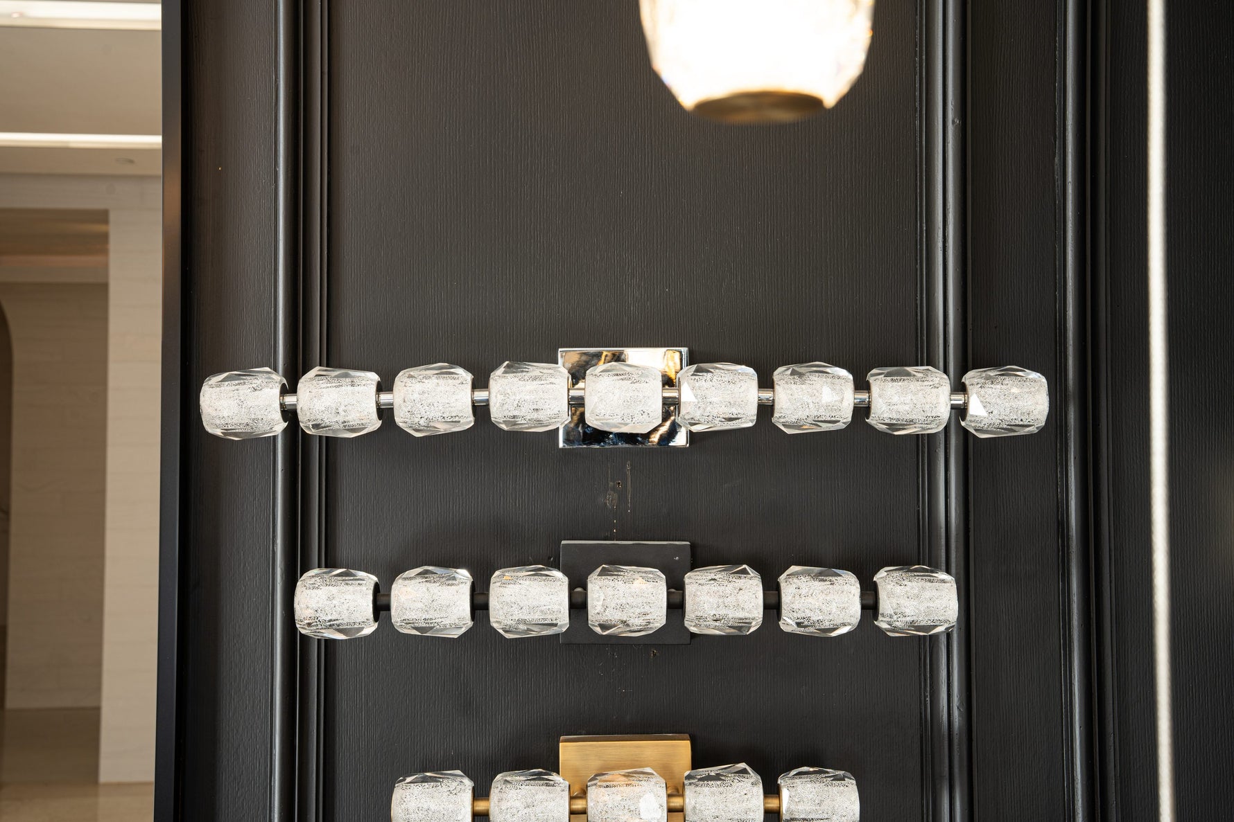 yiosi-seduction-horizontal-crystal-vanity-light-mld-008-001.jpg