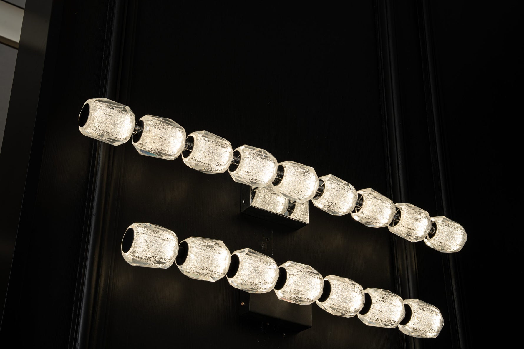 yiosi-seduction-horizontal-crystal-vanity-light-mld-008-032.jpg