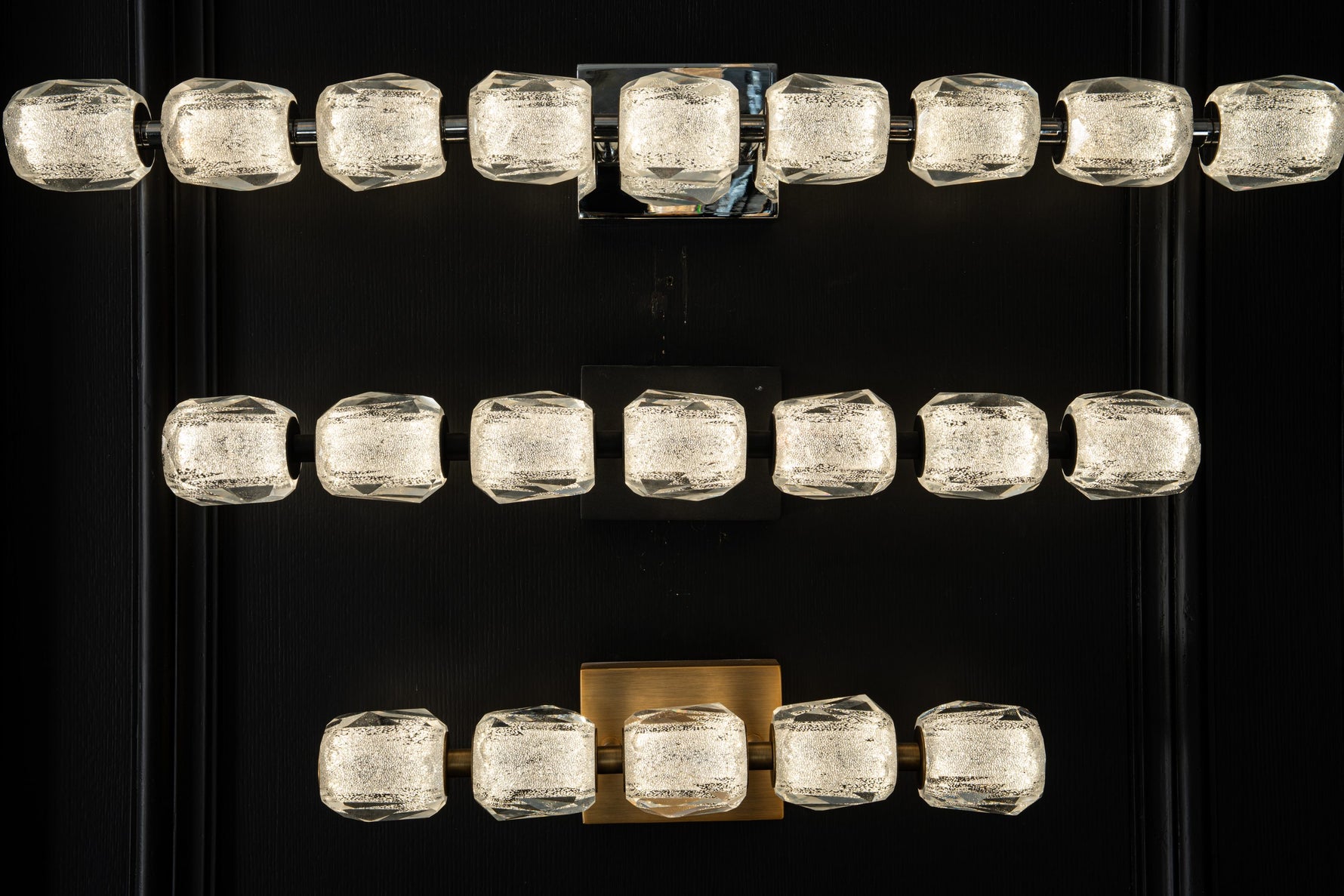 yiosi-seduction-horizontal-crystal-vanity-light-mld-009-007.jpg