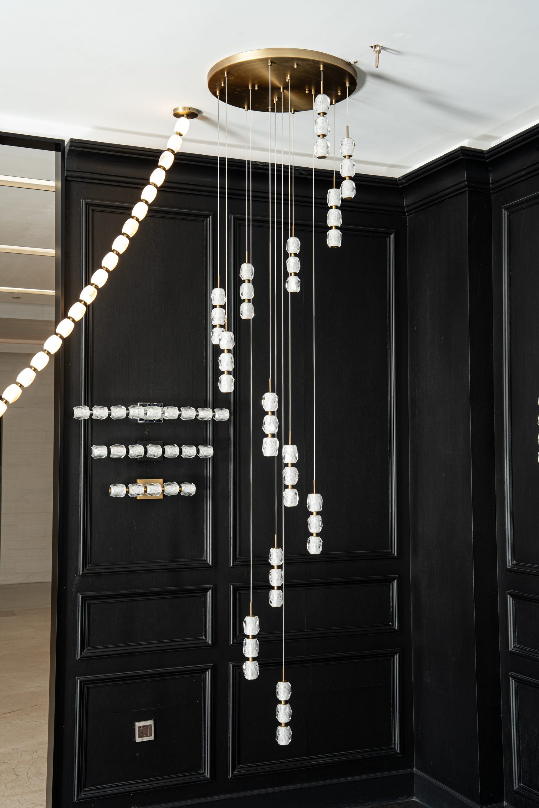 yiosi-seduction-spiral-staircase-chandelier-mld-007-001.jpg