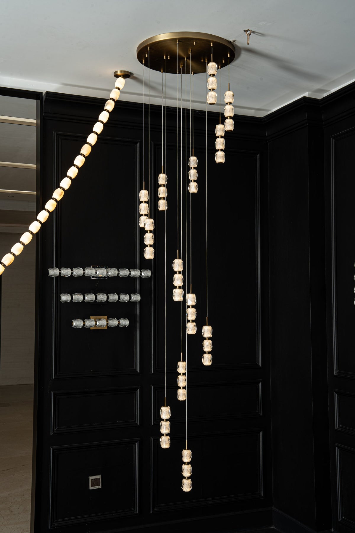 yiosi-seduction-spiral-staircase-chandelier-mld-007-006.jpg
