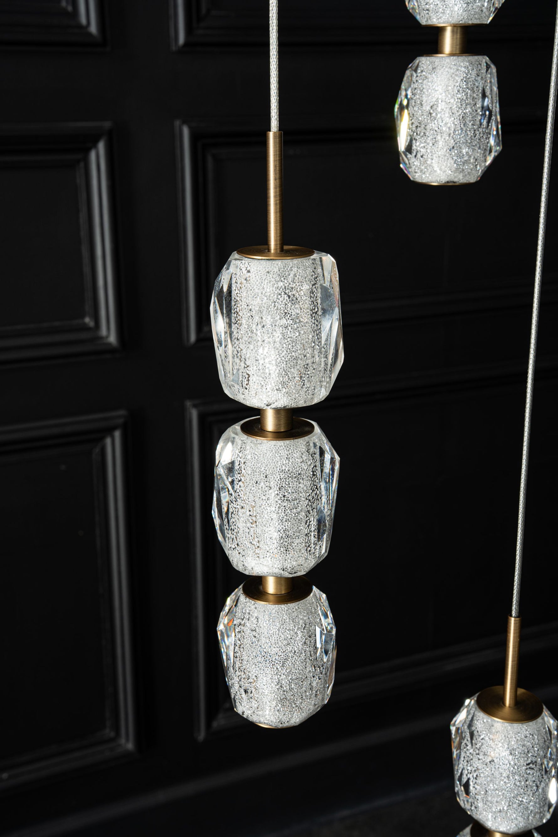 yiosi-seduction-spiral-staircase-chandelier-mld-007-023.jpg