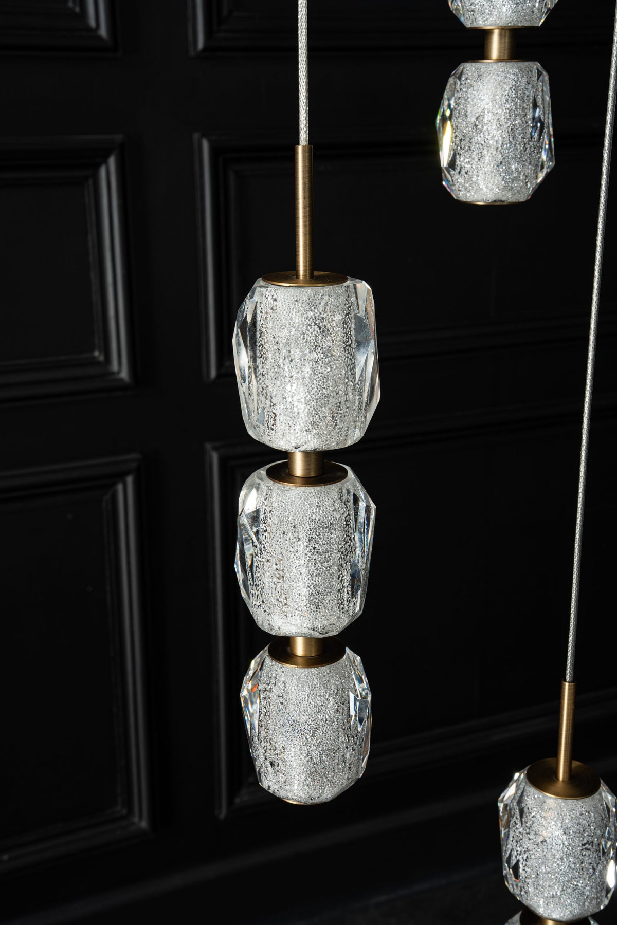 yiosi-seduction-spiral-staircase-chandelier-mld-007-024.jpg