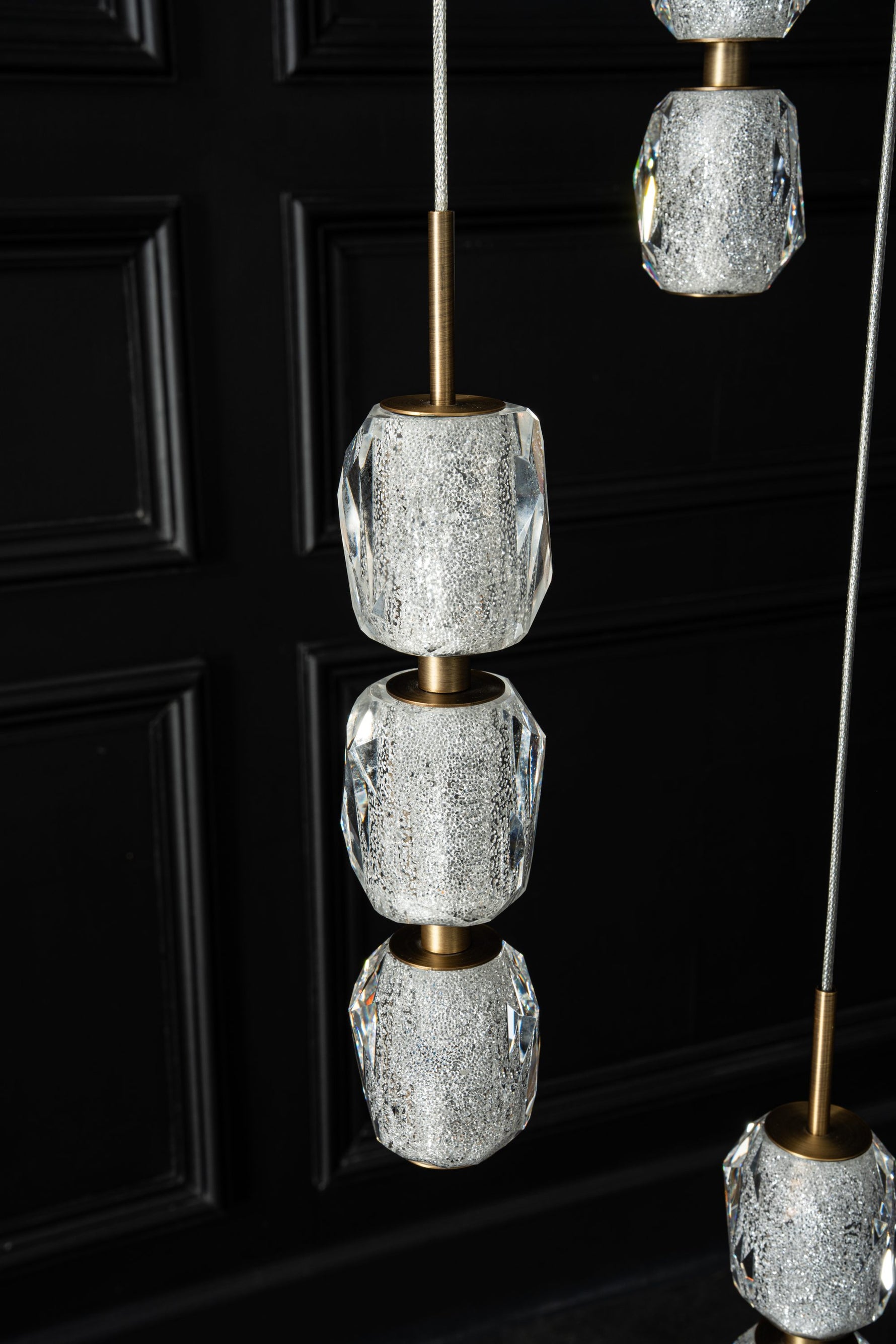 yiosi-seduction-spiral-staircase-chandelier-mld-007-024.jpg