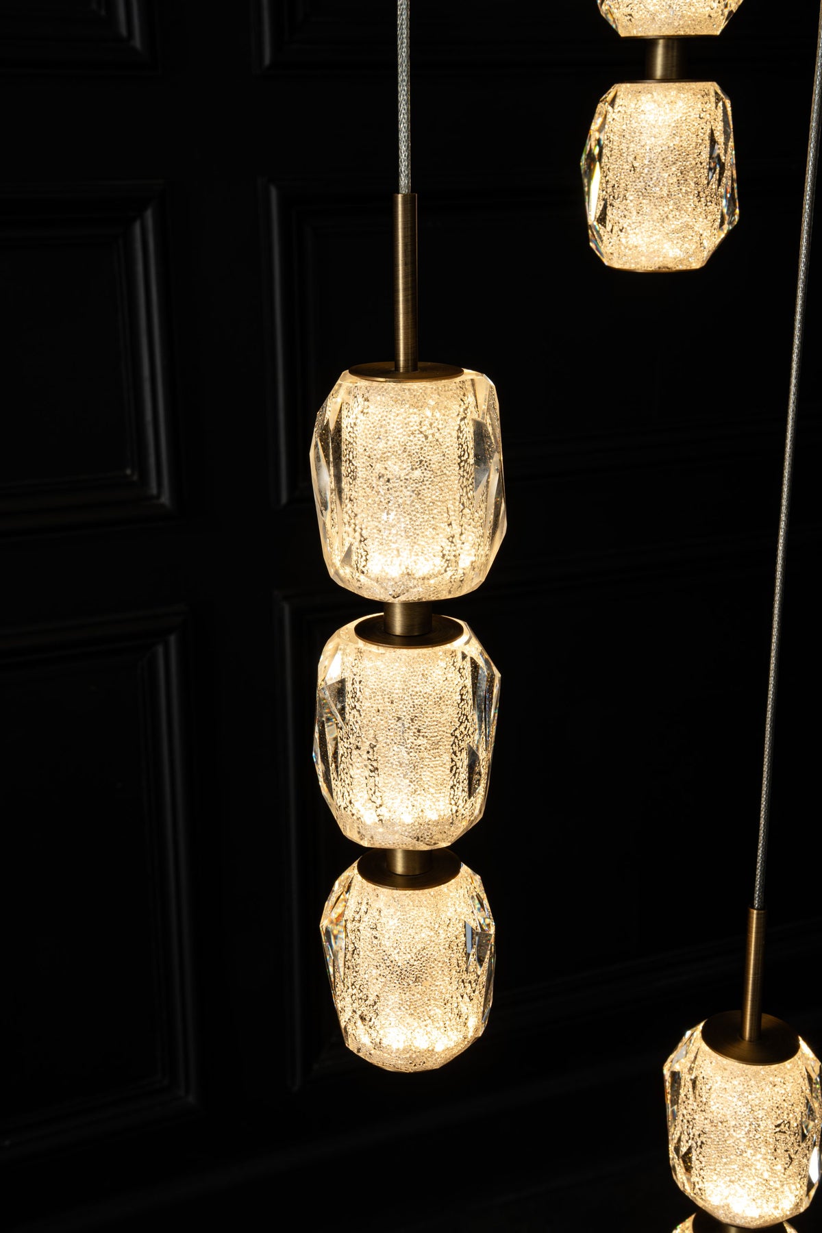 yiosi-seduction-spiral-staircase-chandelier-mld-007-028.jpg