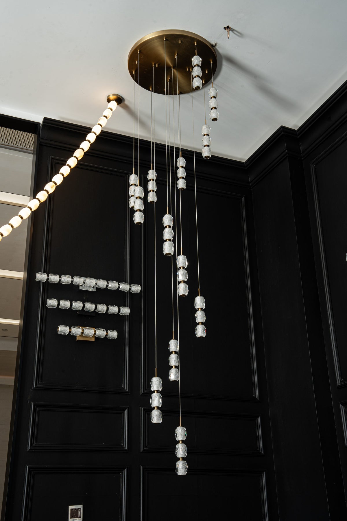 yiosi-seduction-spiral-staircase-chandelier-mld-007-047.jpg
