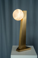 yiosi-sfera-moon-on-pedestal-mt331-1-090-089.jpg