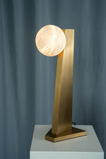 yiosi-sfera-moon-on-pedestal-mt331-1-090-090.jpg