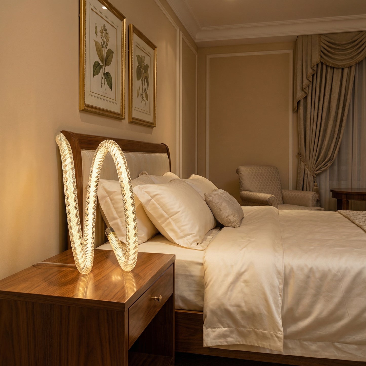 Yiosi Star Shine Mini Glass Table Lamp - scene-1