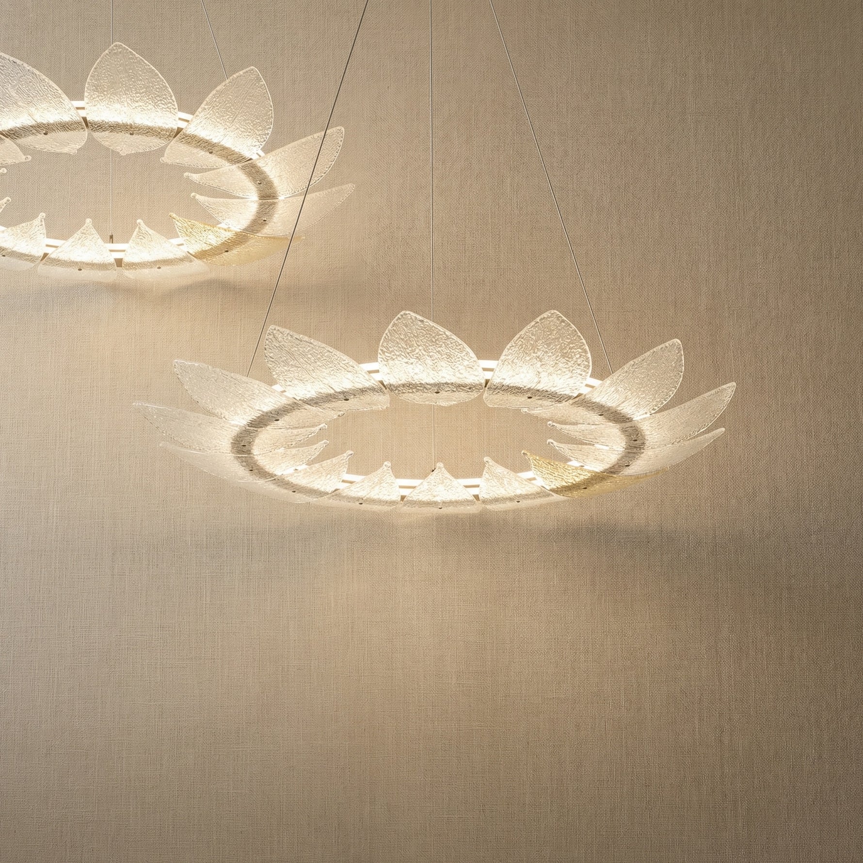 Yiosi White Birch Glass Pendant Light - 31" (Dia 800mm)